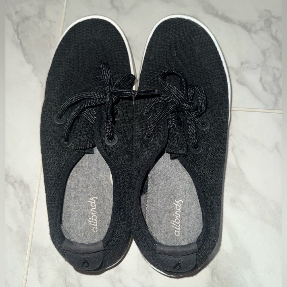 Men’s allbirds tree skippers
